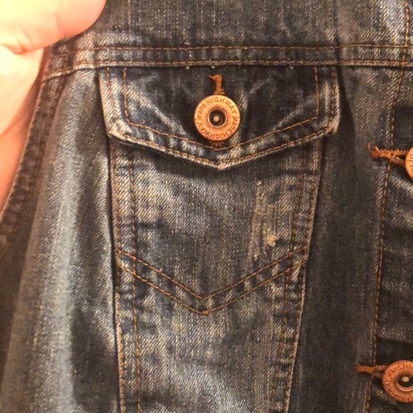 Cropped Denim Vest - Picture 2 of 3